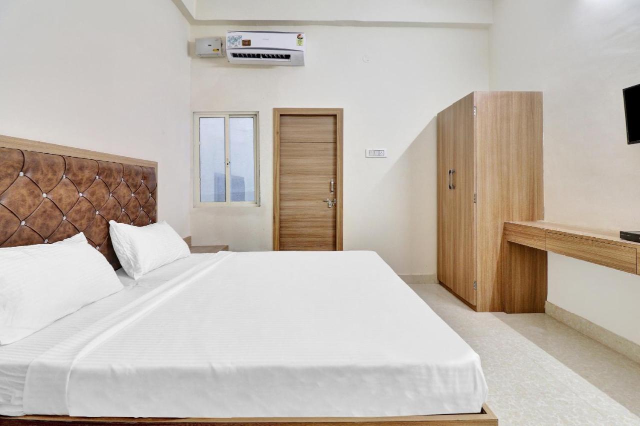قاليور Collection O Pearl Inn Guest House المظهر الخارجي الصورة