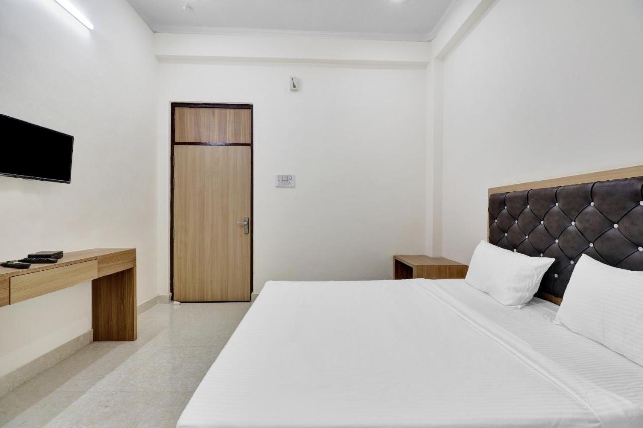 قاليور Collection O Pearl Inn Guest House المظهر الخارجي الصورة
