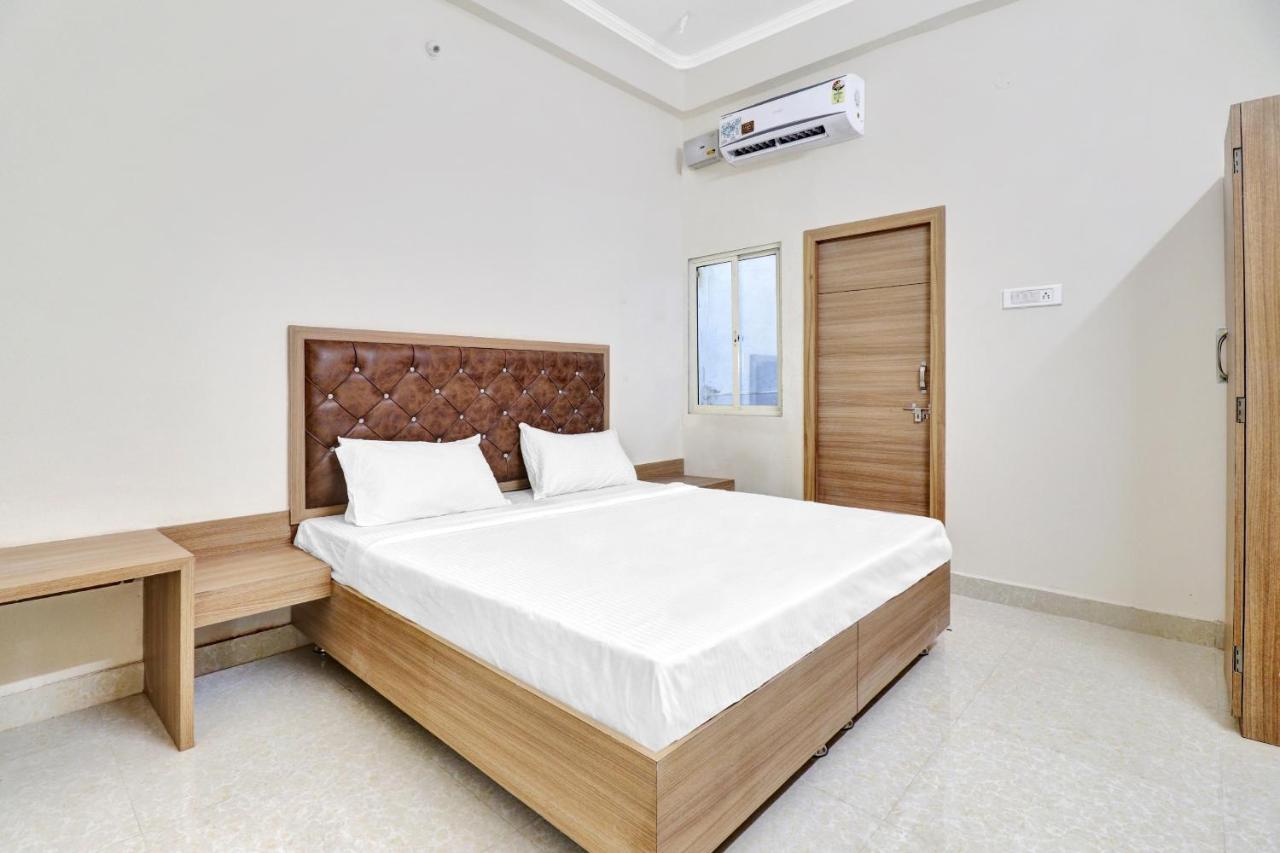 قاليور Collection O Pearl Inn Guest House المظهر الخارجي الصورة
